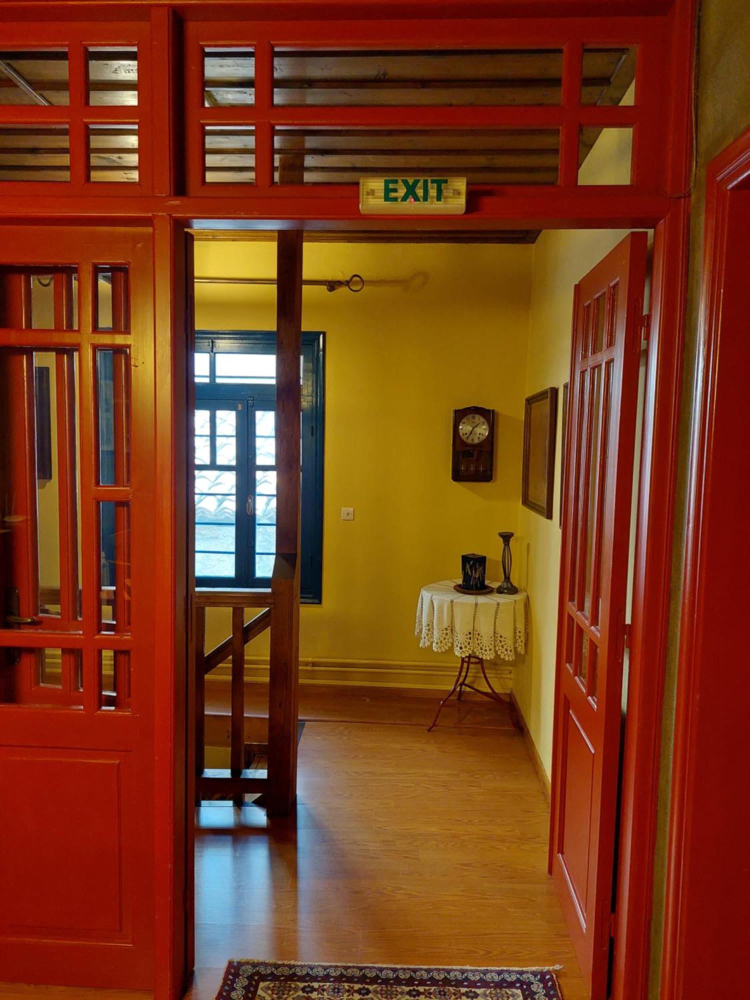 House Mitsiou Traditional Inn Arnaía Eksteriør bilde
